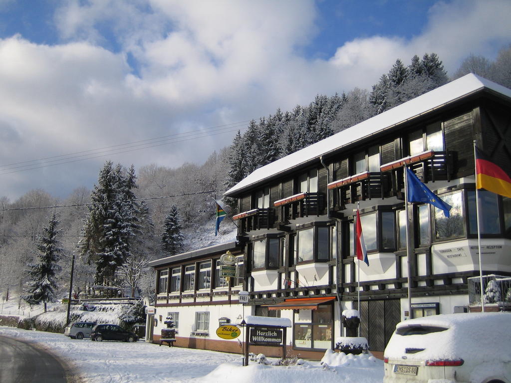 Landhotel Weinhaus Treis Weinähr Eksteriør bilde